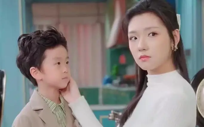 《双生萌娃，妈咪她飒爆了》：看辣妈如何carry全场，萌娃助攻复仇！